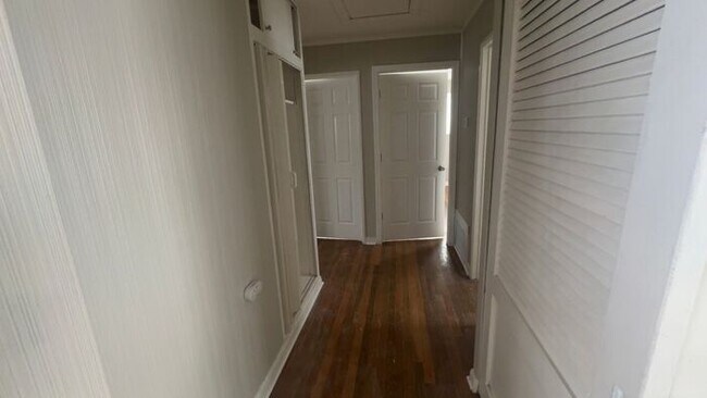 Photo - Spacious 3-Bedroom, 1-Bath Home in Moline Acres!