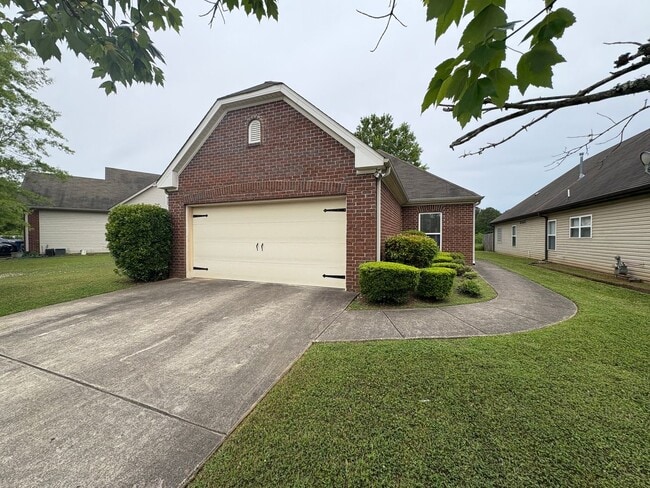 Building Photo - 5287 Promenade Dr