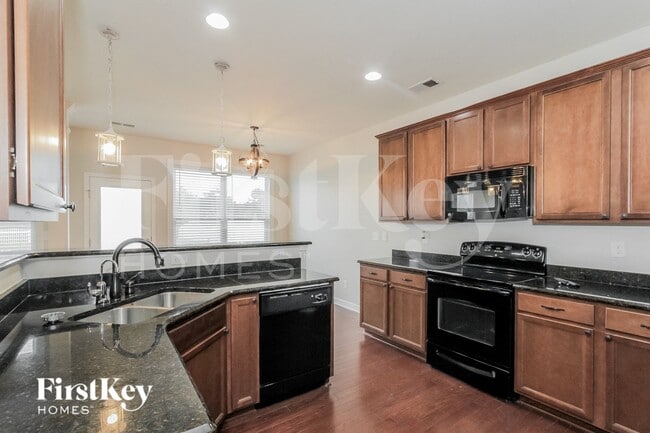 Photo - 162 Wellshire St