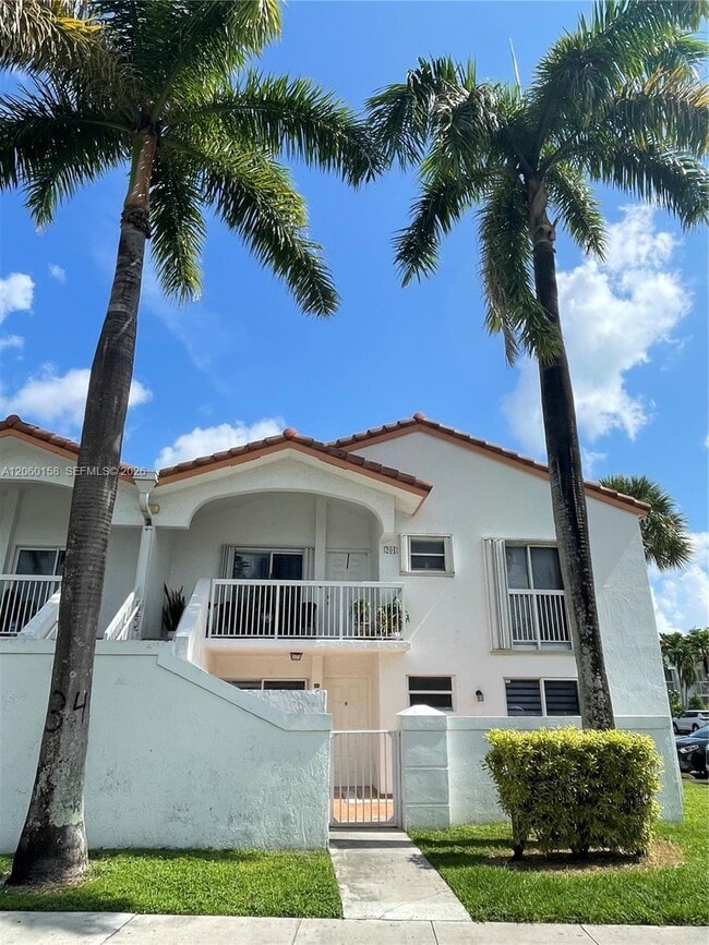 Building Photo - 7640 SW 153rd Ct Unit 101