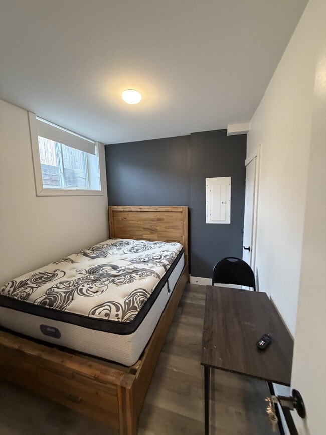 Photo - 227 Ave Blackburn