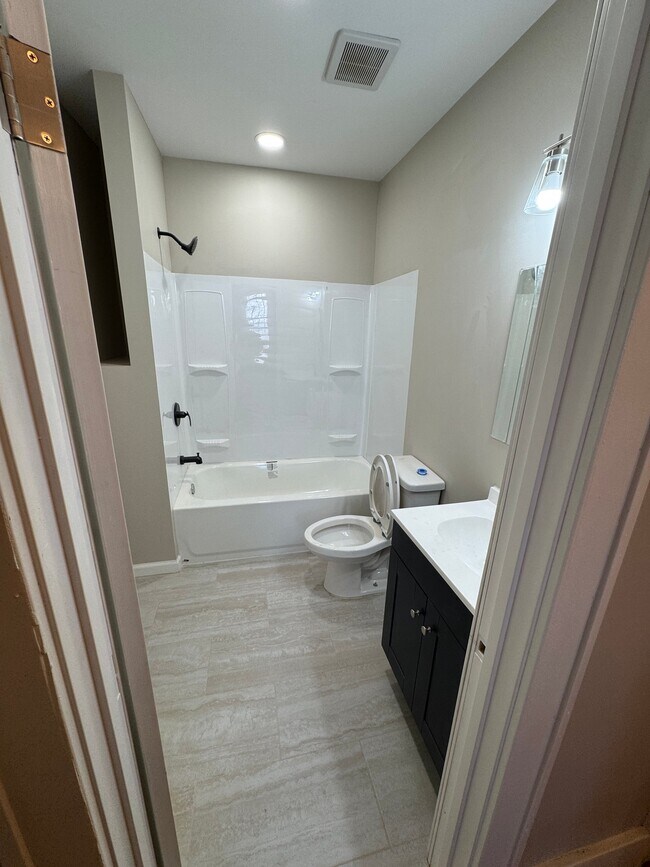 Photo - 13927 E Canfield St Unit 13927