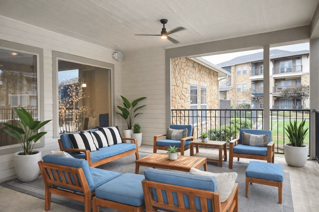 Azul Apartment Homes