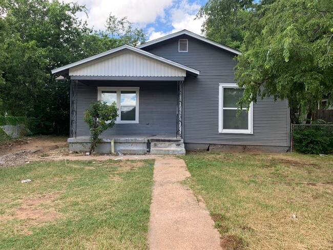 Completely Remodeled 1 Bedroom Home! - Completely Remodeled 1 Bedroom Home!