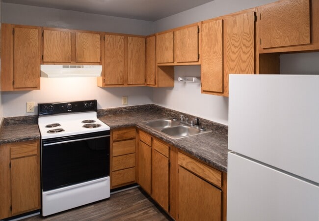 Photo - Gable Oaks Apartments