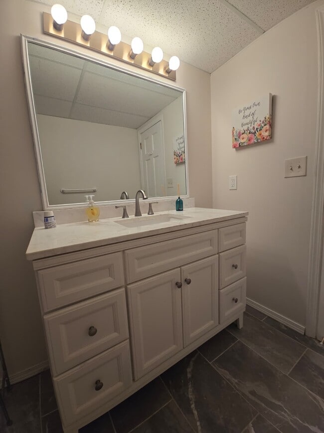 Photo - 460 Haynes Creek Cir