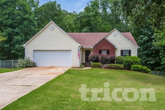 Photo - 450 Alcovy Way