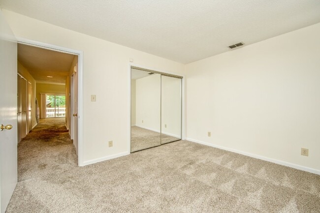 Photo - COMING SOON! Cozy 2bd/2ba Townhome Nest in Watersedge