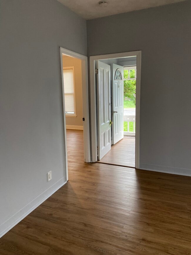 Photo - 115 Greenville Ave Unidad newly renovated