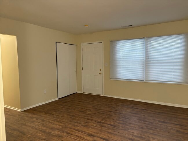 Living Room - 712 E 49th Ave