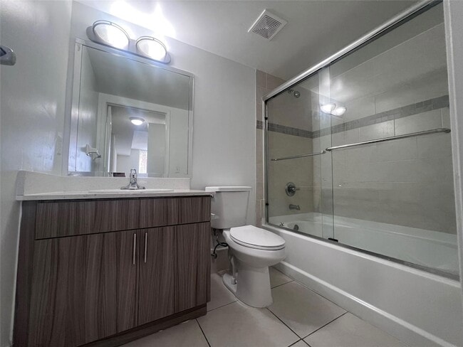 Photo - 18335 NW 68th Ave Unit 255-201