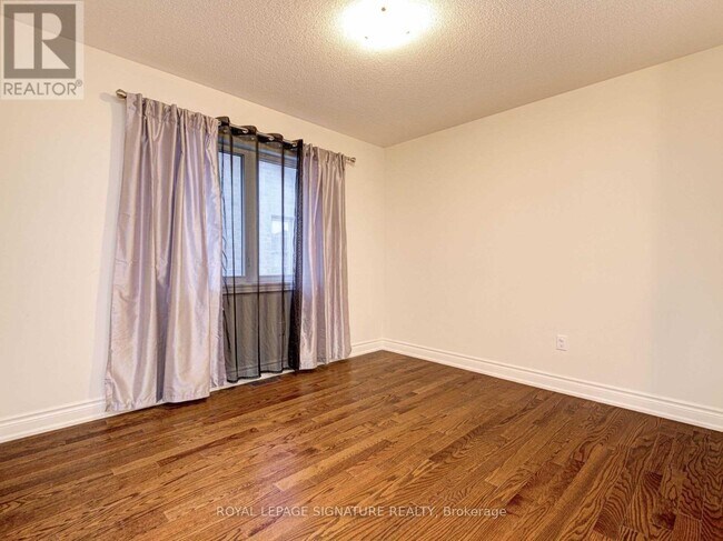 Photo - 20 Dunley Cres