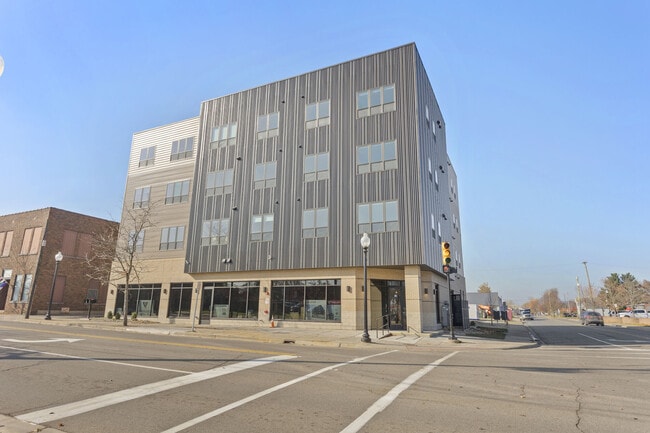 Lofts at 128