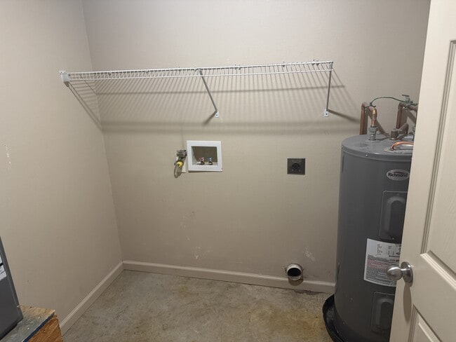 Photo - 306 Allyson Dr