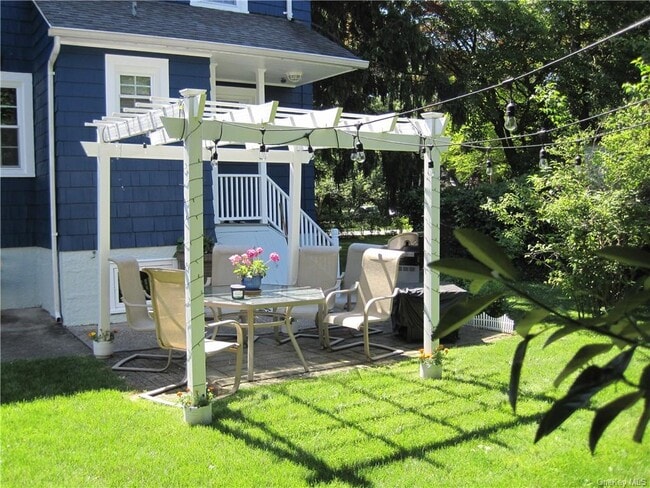 Photo - 460 Carol Pl