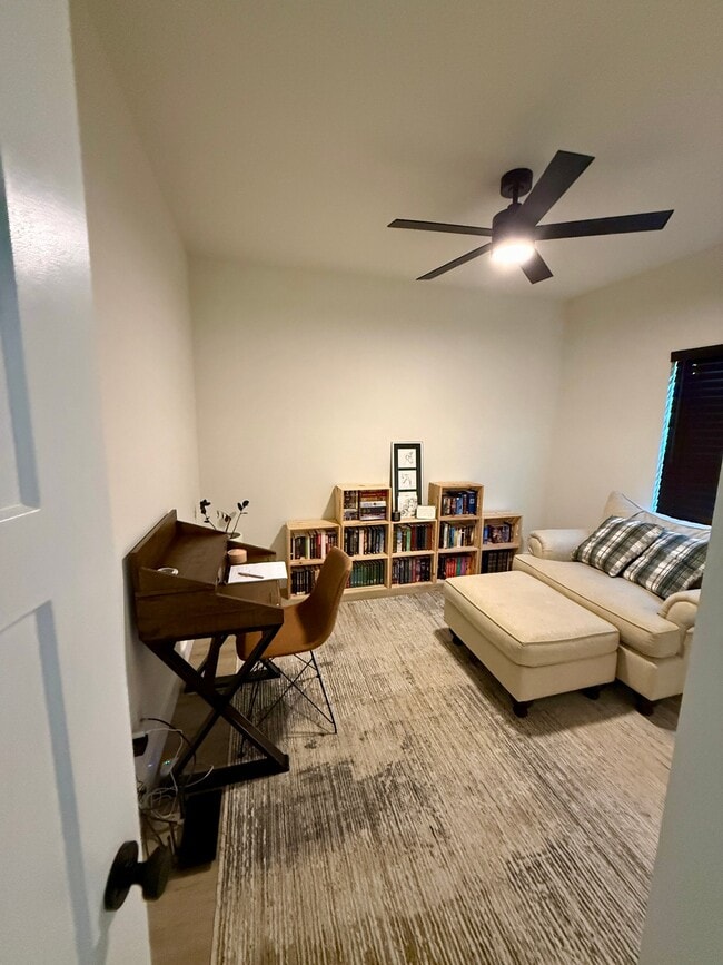 Photo - 5319 Upshaw Dr