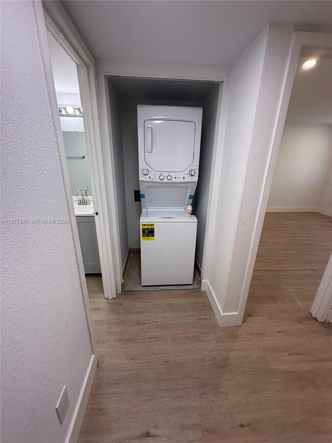 Photo - 5911 Washington St Unit 103