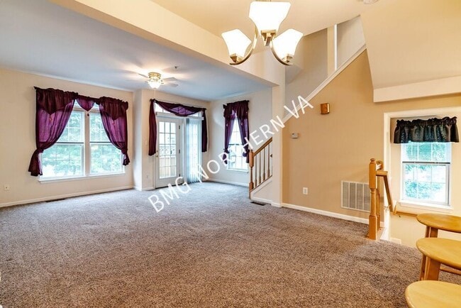 Photo - 5819 Pearson Ln