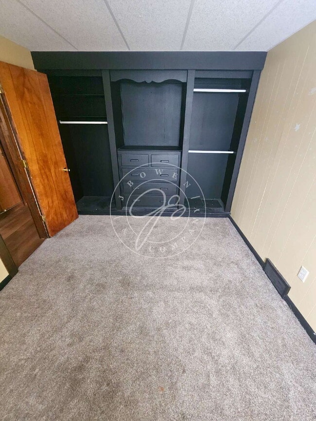 Photo - HUGE 2 bed 1 bath apartment ready for you to call home. Unit A