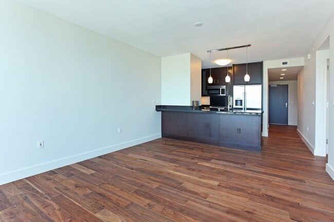 Photo - Convenient Luxury Living!! WELCOME TO WAIH... Unit 3707