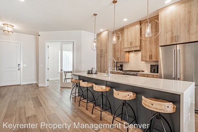 4 br, 3.5 bath House - 2570 South Cherokee... - 4 br, 3.5 bath House - 2570 South Cherokee...