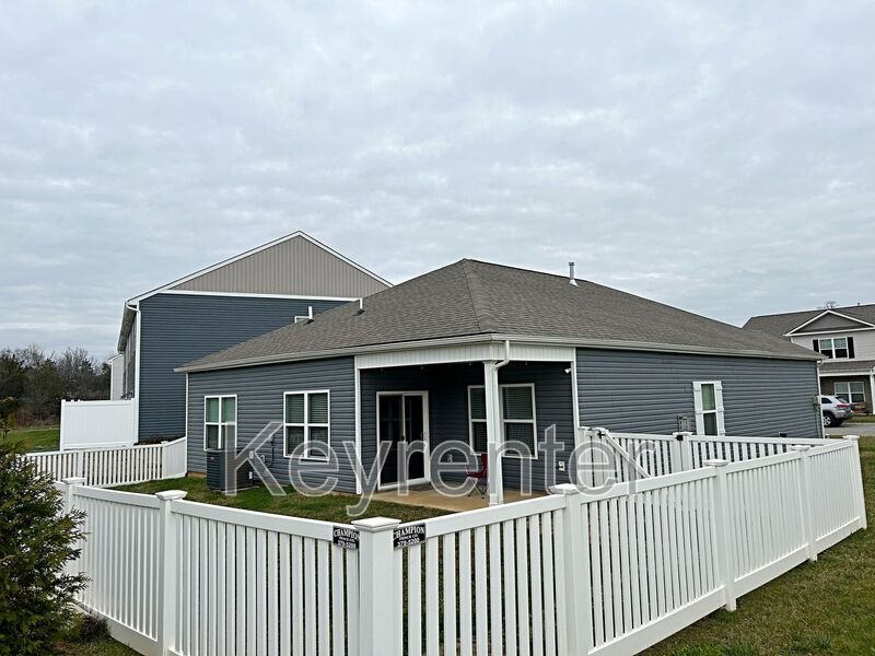 Photo - 3001 Bogart Ln