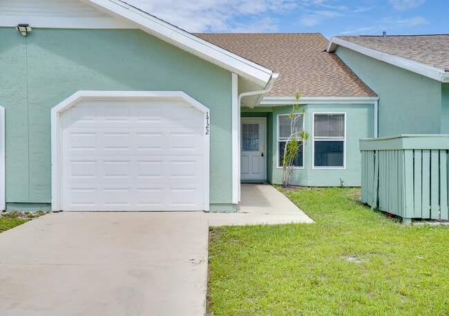 Building Photo - 1722 SE Balmoral Ct Rental