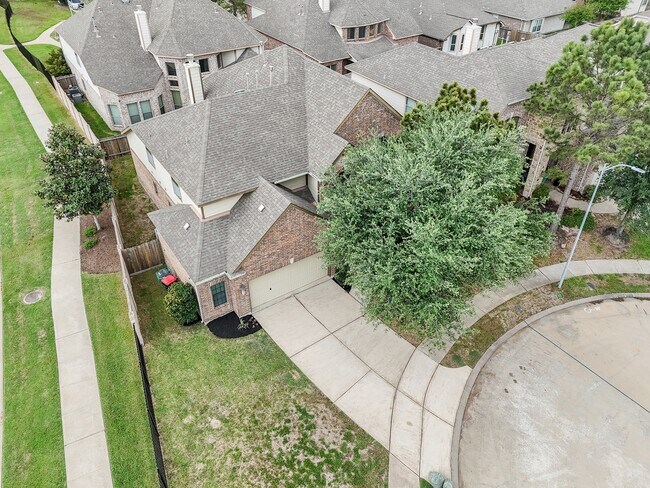 6034 Gracys Landing Ln