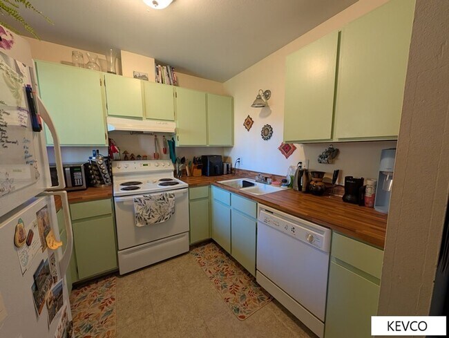 Photo - Top Floor Condo in Campus West! Unit K4