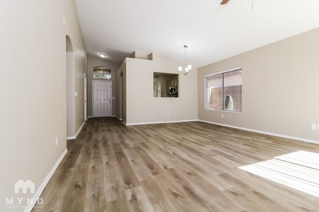 Photo - 2303 E Aire Libre Ave