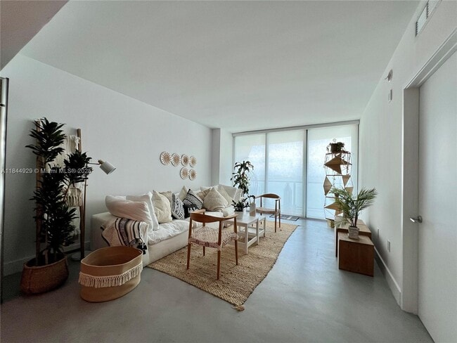 Photo - 460 NE 28th St Unit 2104