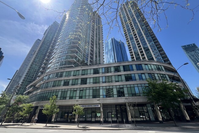 Photo - 12 Yonge St