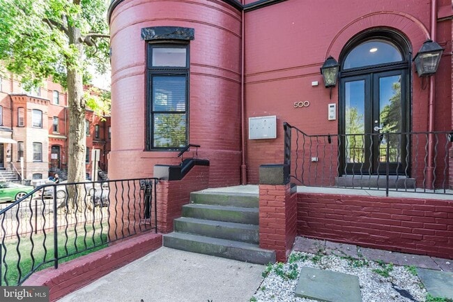 Building Photo - 500 M St NW Unit 3