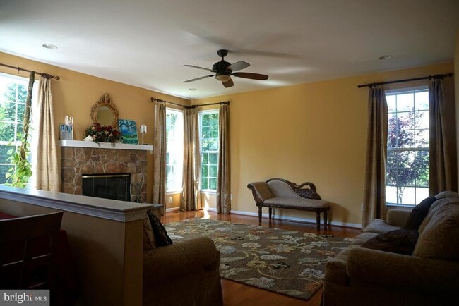 Photo - 331 Quail Dr N