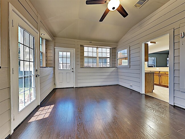 Building Photo - 19323 Cypress Peak Ln Rental