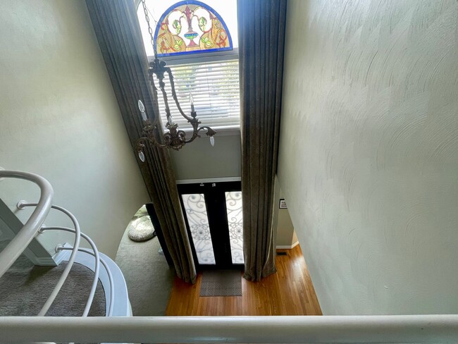 Photo - Beautiful 5 Bedroom Single Family Home in Great Bridge Area