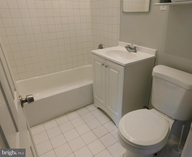 Photo - 4243 Princeton Ave