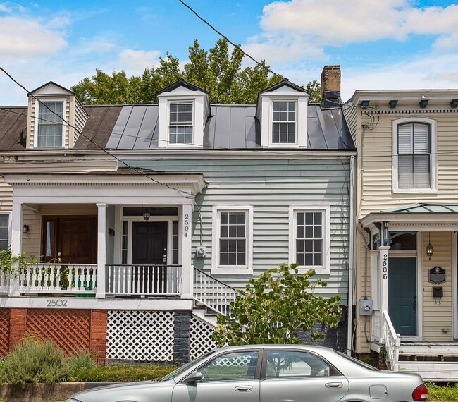 Photo - $1,800 / 2 br / 2 ba / 959 sqft