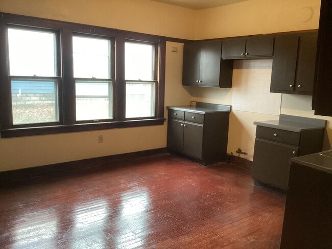 Photo - 2450 N Buffum St Unit 2450 (Lower)