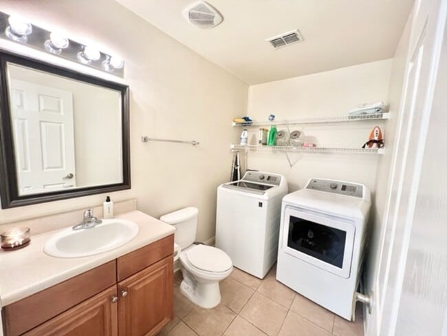 Photo - 703 Majestic Dr