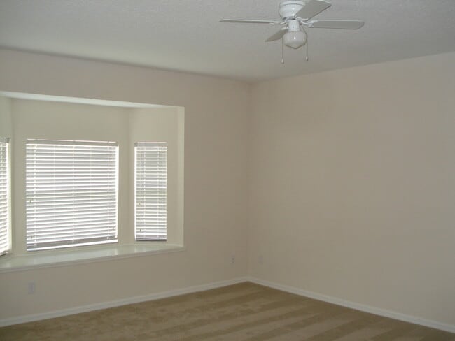 Photo - Eagle Creek at Lake Nona. 4/2.5 with Conservation View. Lawn Care Included with Rent!!
