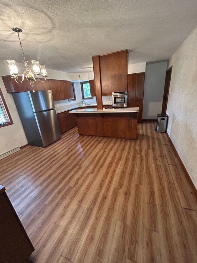 Photo - 2 Bedroom 2 Bathroom House for rent in Hudson