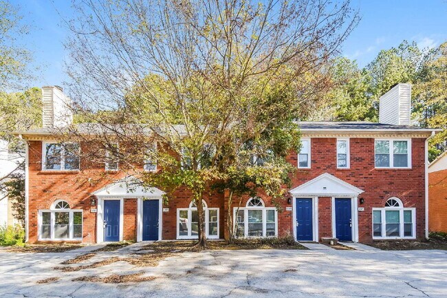 Photo - 1303 Sweet Pine Dr