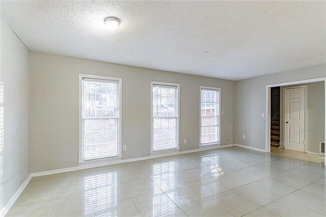 Photo - 392 Harmony Grove Rd
