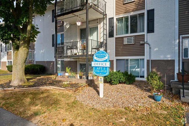 Photo - Wedgewood West