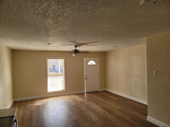 Photo - 511 Octave St