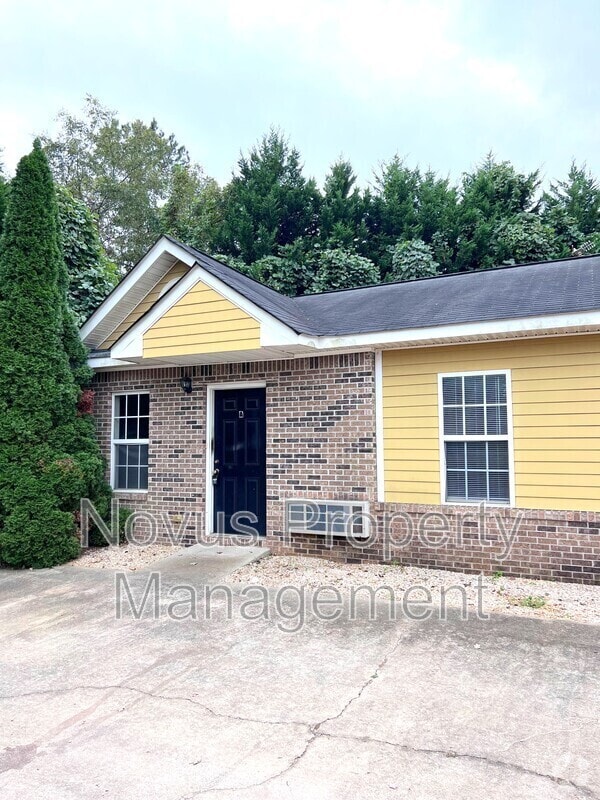 Building Photo - 62 Plowshare Rd Unit A Rental