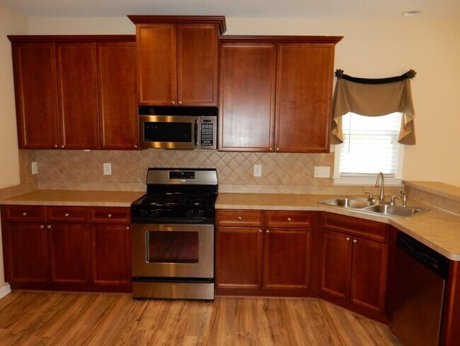 Photo - 450 Evans Mill Dr