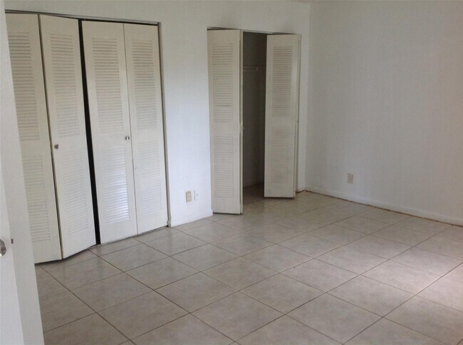 Photo - 10815 NW 45th St Unit 10815