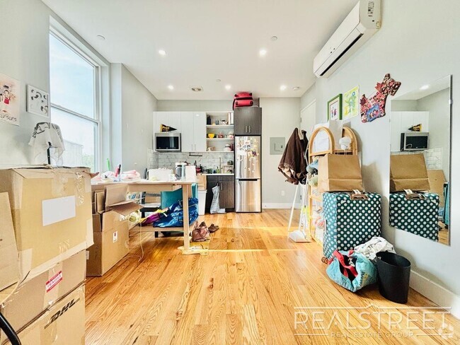 Building Photo - New 2 BEd in Fort Greene with Roof Deck & ... Unit 3A Rental